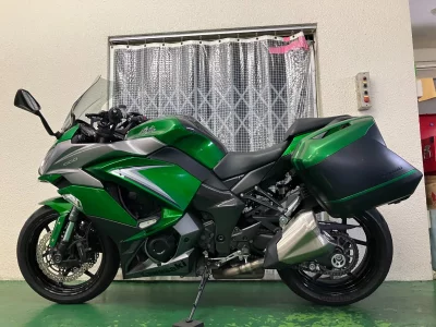 Kawasaki Ninja 1000 лот № 00216 оценка 4  с аукциона в Японии 2