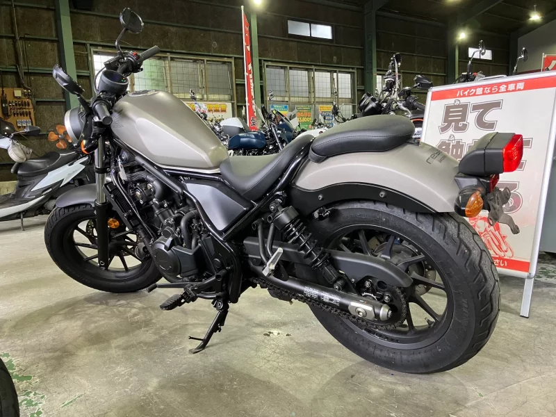 Honda REBEL 500 лот № 00304 оценка 4  с аукциона в Японии