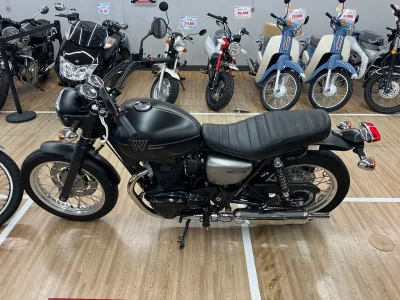 Kawasaki W800 STREET лот № 00301 оценка 4  с аукциона в Японии 2