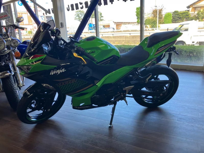 Kawasaki Ninja 400 лот № 00320 оценка 4  с аукциона в Японии