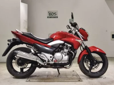 Suzuki GSR250  с аукциона в Японии