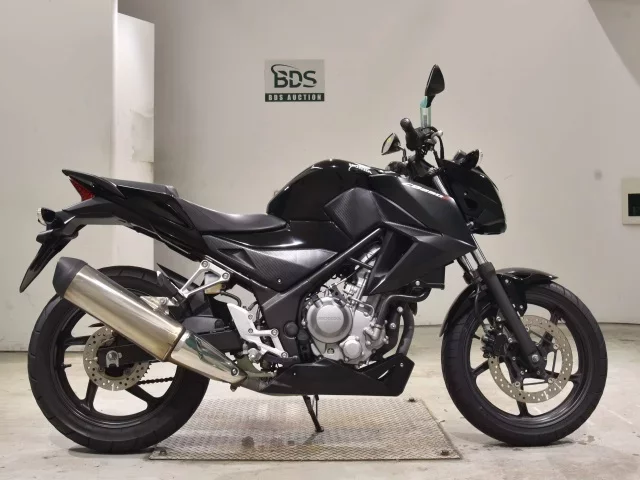 Honda CB250 лот № 2721 оценка 5  с аукциона в Японии