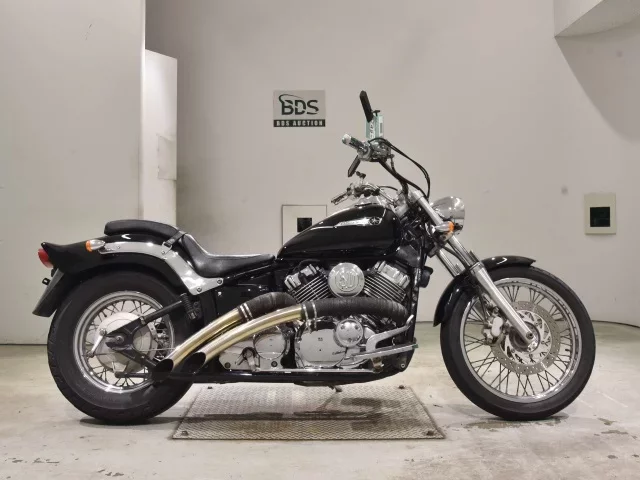 Yamaha DRAGSTAR400 лот № 2749 оценка 4  с аукциона в Японии