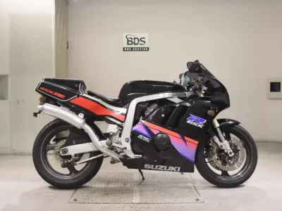 Suzuki GSX-R400R  с аукциона в Японии