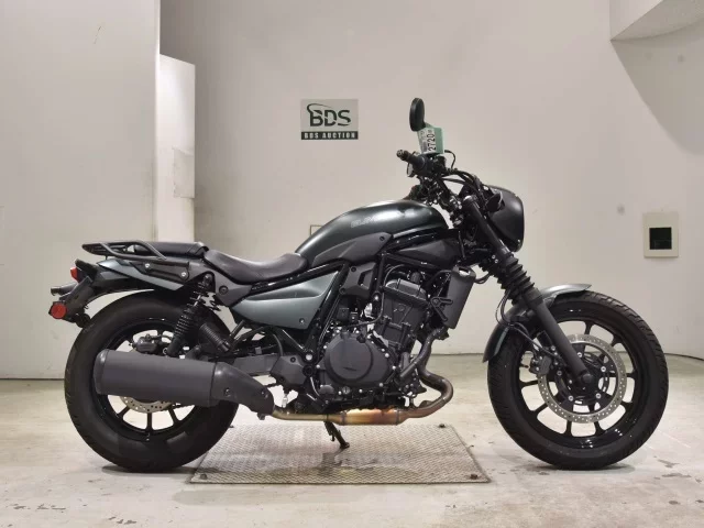 Kawasaki ELIMINATOR 400-3SE лот № 2720 оценка 6  с аукциона в Японии