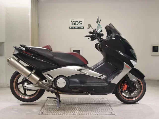Yamaha T-MAX500 лот № 5272 оценка 4  с аукциона в Японии
