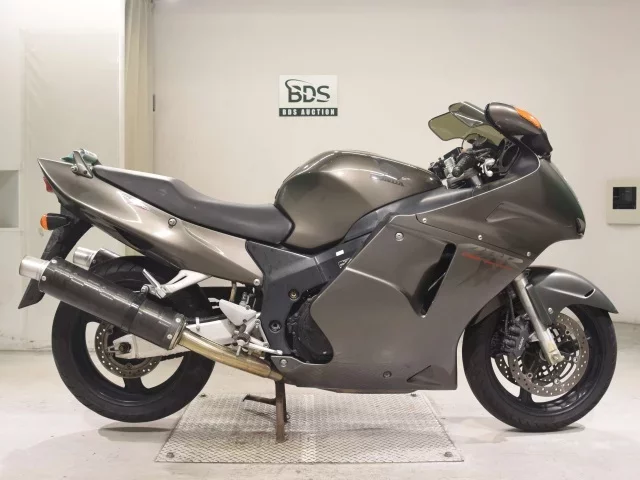 Honda CBR1100XX лот № 5028 оценка 4  с аукциона в Японии