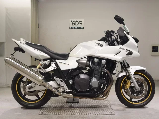 Honda CB1300SF BOLDOR лот № 5382 оценка 5  с аукциона в Японии
