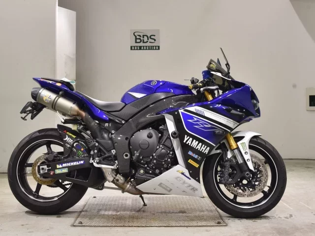 Yamaha YZF-R1 лот № 2659 оценка 5  с аукциона в Японии