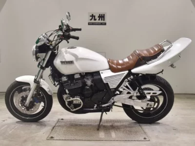 Yamaha XJR400R-3  с аукциона в Японии