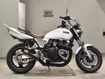 Yamaha XJR400R-3  с аукциона в Японии