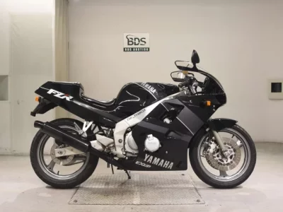 Yamaha FZR250R-2  с аукциона в Японии