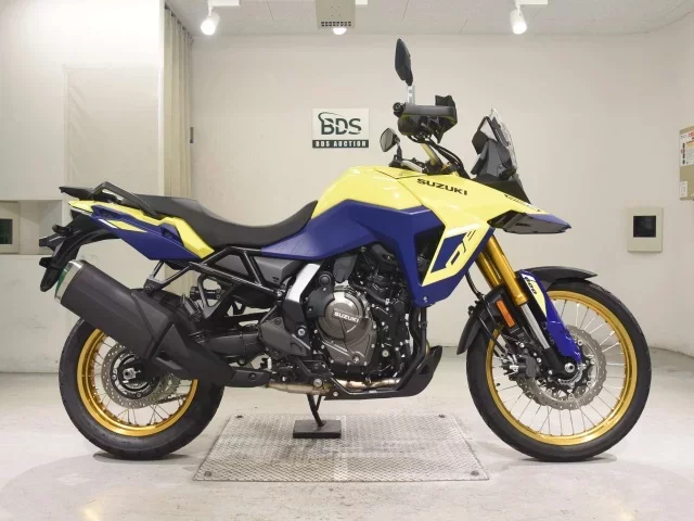 Suzuki V STROM 800DE лот № 5399 оценка 8  с аукциона в Японии