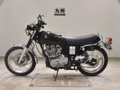 Yamaha SR400-5  с аукциона в Японии