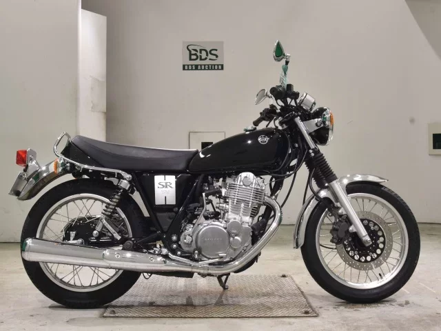 Yamaha SR400-5 лот № 2643 оценка 5  с аукциона в Японии