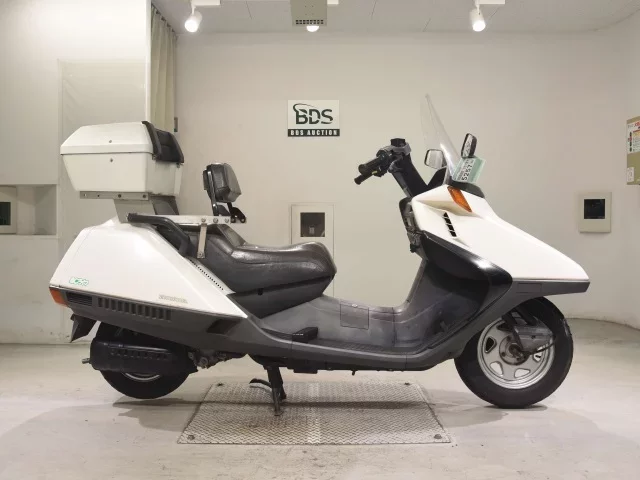 Honda FUSION лот № 5257 оценка 4  с аукциона в Японии