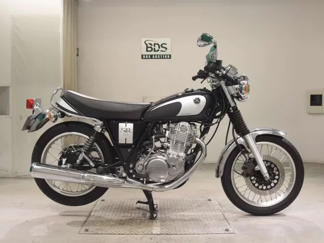 Yamaha SR400-5 лот № 7643 оценка 5  с аукциона в Японии