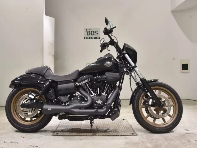 Harley-Davidson HARLEY FXDLS1800 лот № 2679 оценка 5  с аукциона в Японии