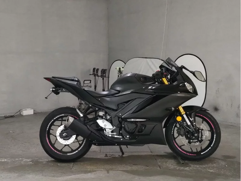 Yamaha YZF-R3 лот № 8284 оценка 4  с аукциона в Японии