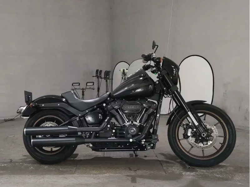 Harley-Davidson HARLEY FXLRS1870 лот № 8300 оценка 4.5  с аукциона в Японии