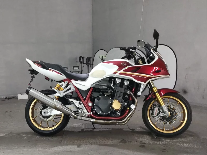 Honda CB1300 SUPER BOL D OR SP лот № 8371 оценка 4  с аукциона в Японии