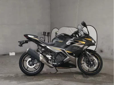 Kawasaki NINJA400 2021