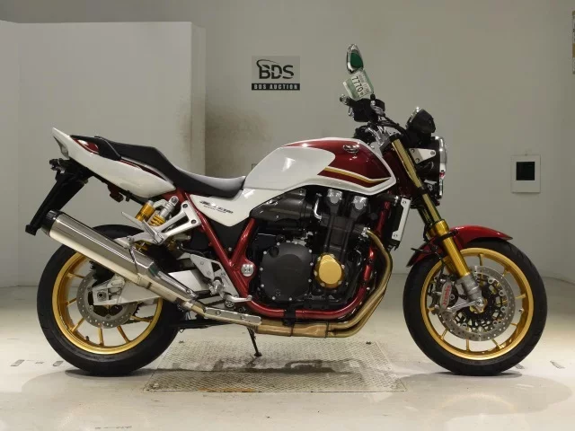 Honda CB1300SF-3SP лот № 7770 оценка 8  с аукциона в Японии