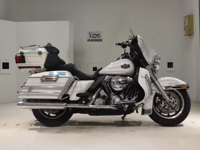 Harley-Davidson HARLEY FLHTCU1580 лот № 0467 оценка 4  с аукциона в Японии