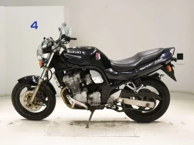 Suzuki GSF750  с аукциона в Японии