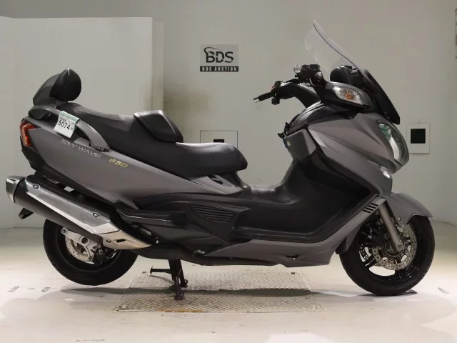 Suzuki SKYWAVE 650LX лот № 5074 оценка 4  с аукциона в Японии