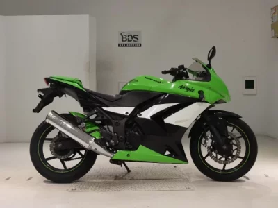 Kawasaki NINJA250R  с аукциона в Японии