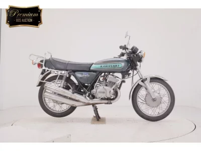 Kawasaki 250SS