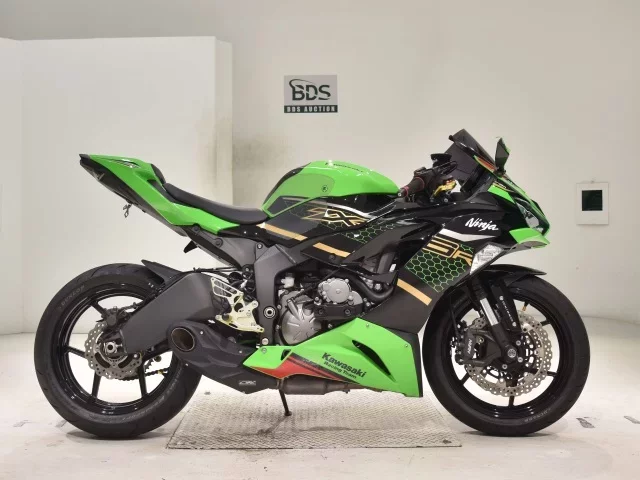 Kawasaki ZX-6RA лот № 2800 оценка 5  с аукциона в Японии