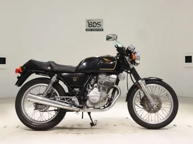 Honda GB250 CLUBMAN 1 лот № 8041 оценка 4  с аукциона в Японии