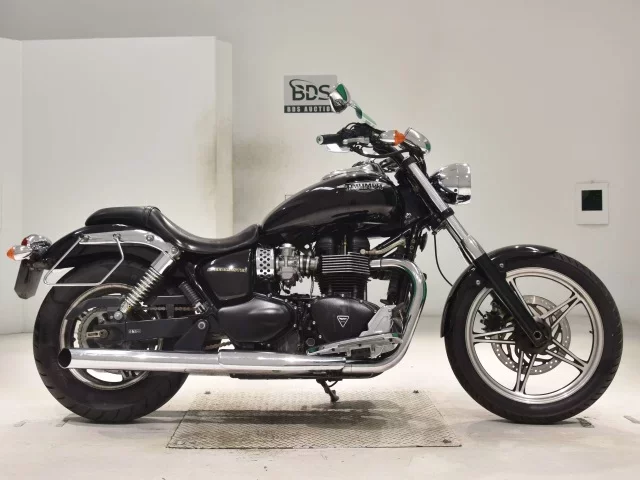 Triumph  SPEEDMASTER лот № 2976 оценка 4  с аукциона в Японии