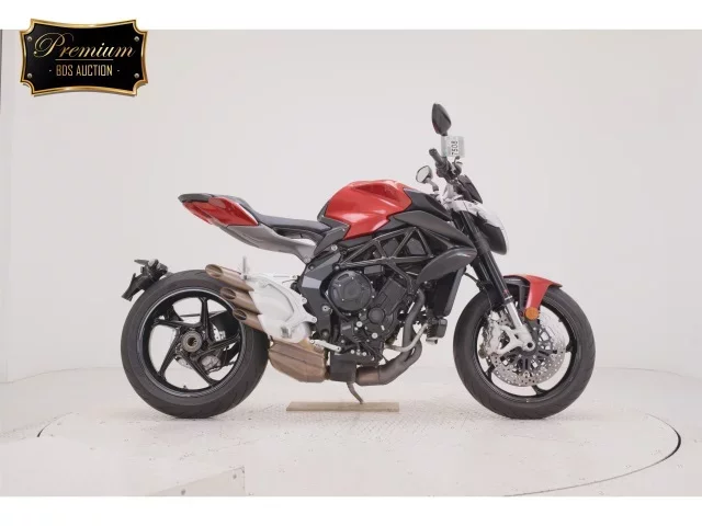 MV Agusta  BRUTALE 800 лот № 7508 оценка 5  с аукциона в Японии