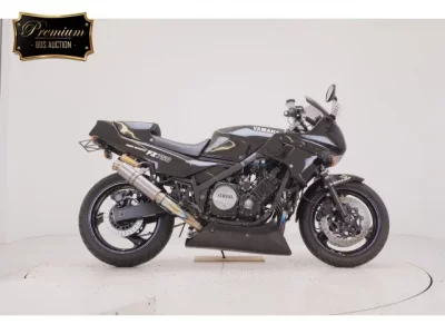 Yamaha FZ750  с аукциона в Японии