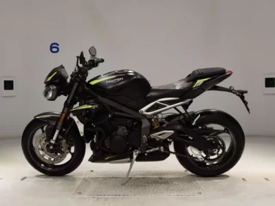Triumph TRIUMPH STREET TRIPLE RS  с аукциона в Японии