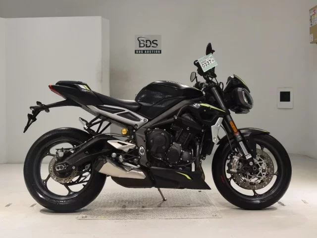 Triumph  STREET TRIPLE RS лот № 0337 оценка 5  с аукциона в Японии