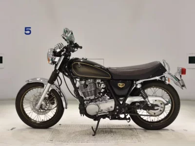Yamaha SR400-5  с аукциона в Японии
