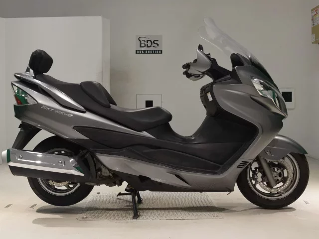 Suzuki SKYWAVE 250-3 лот № 7921 оценка 4  с аукциона в Японии