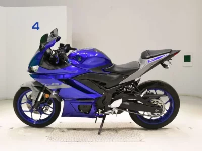 Yamaha YZF-R3 лот № 8044 оценка 5  с аукциона в Японии 2