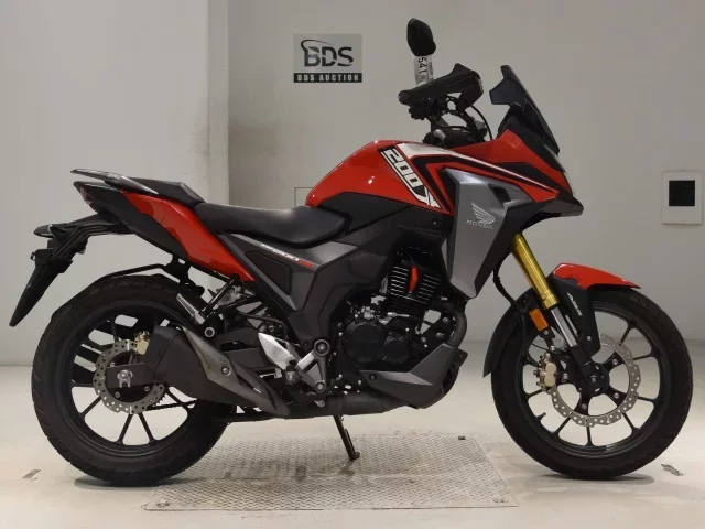 Honda CB200XA лот № 0541 оценка 5  с аукциона в Японии