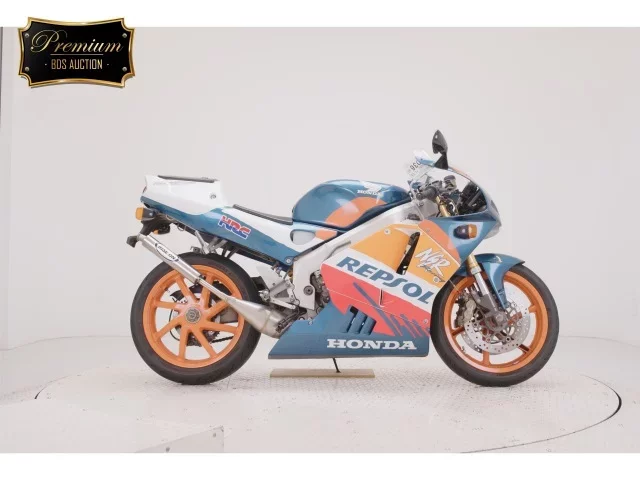 Honda NSR250R-5 лот № 0036 оценка 4  с аукциона в Японии