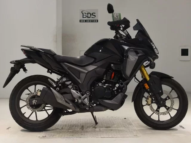 Honda CB200XA лот № 0540 оценка 4  с аукциона в Японии