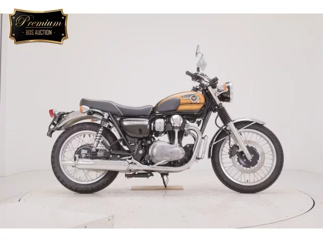 Kawasaki W800 лот № 2543 оценка 5  с аукциона в Японии