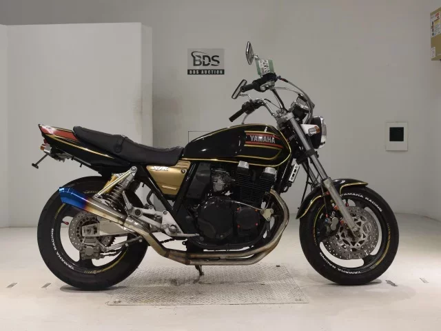 Yamaha XJR400 лот № 0167 оценка 4  с аукциона в Японии