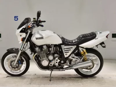 Yamaha XJR1300  с аукциона в Японии
