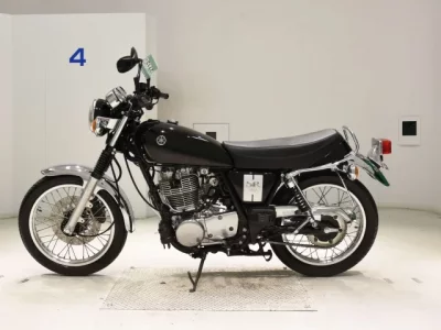 Yamaha SR400-5  с аукциона в Японии