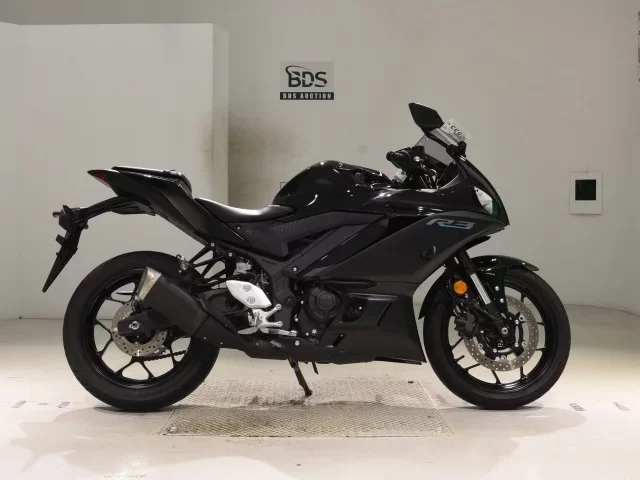 Yamaha YZF-R3 лот № 0533 оценка 5  с аукциона в Японии